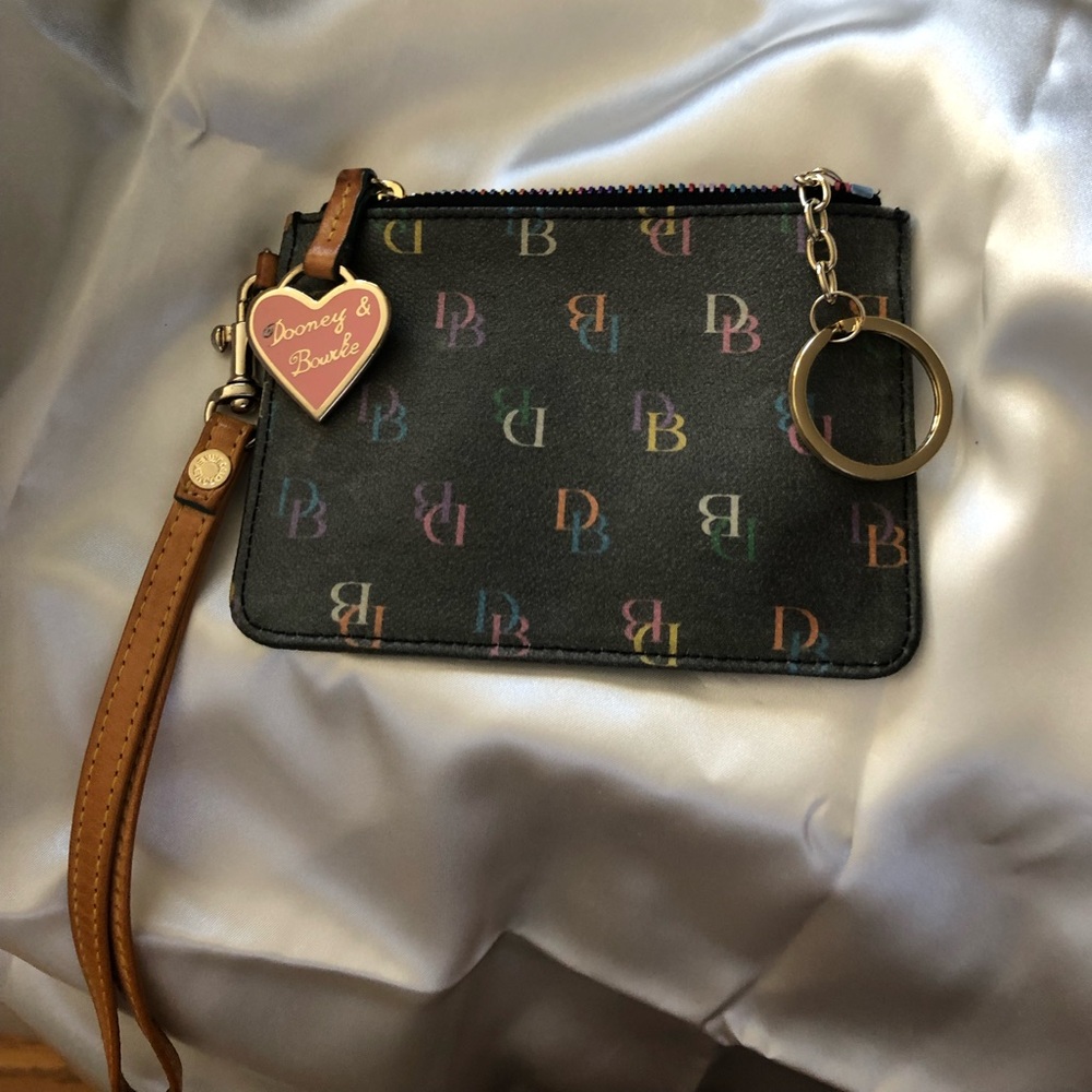 Dooney and Bourke change purse